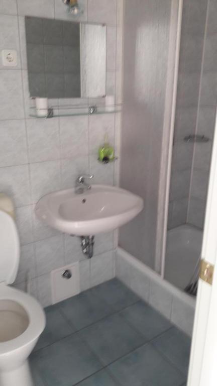 Szalóky Apartmanház Gyenesdiás Exterior foto